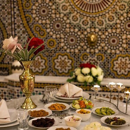 Riad Anis פס מראה חיצוני תמונה