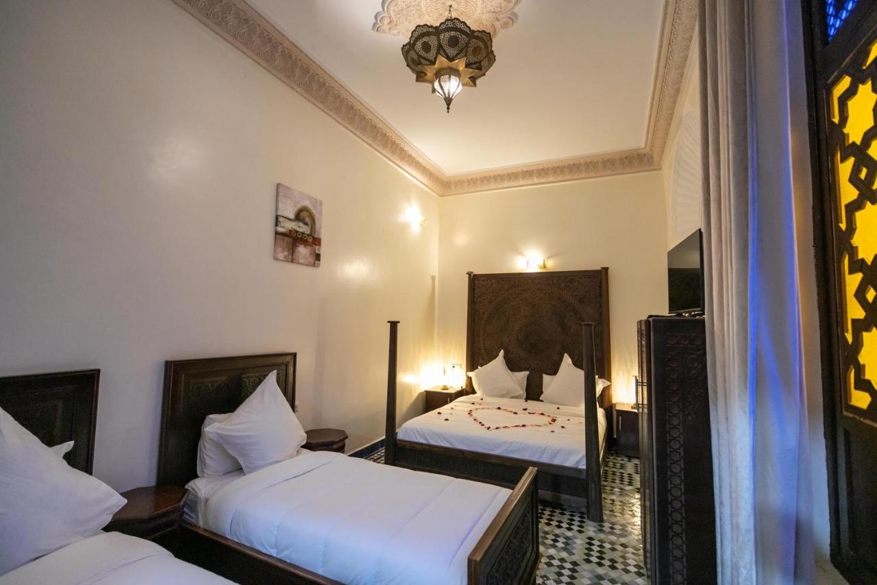 Riad Anis פס מראה חיצוני תמונה