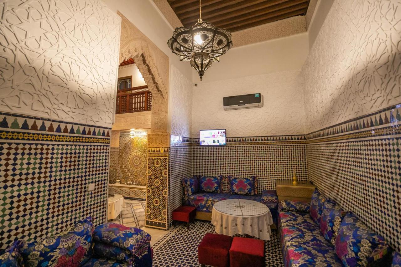 Riad Anis פס מראה חיצוני תמונה