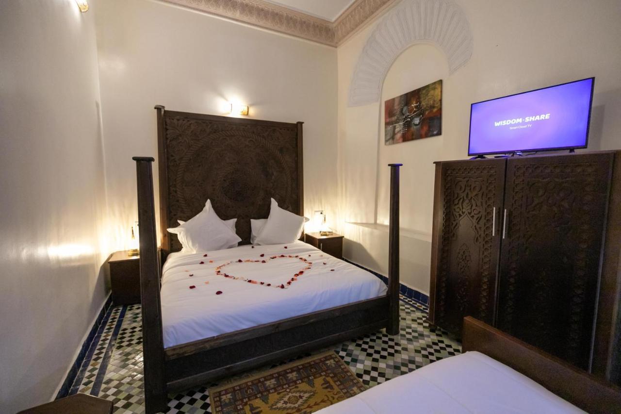 Riad Anis פס מראה חיצוני תמונה