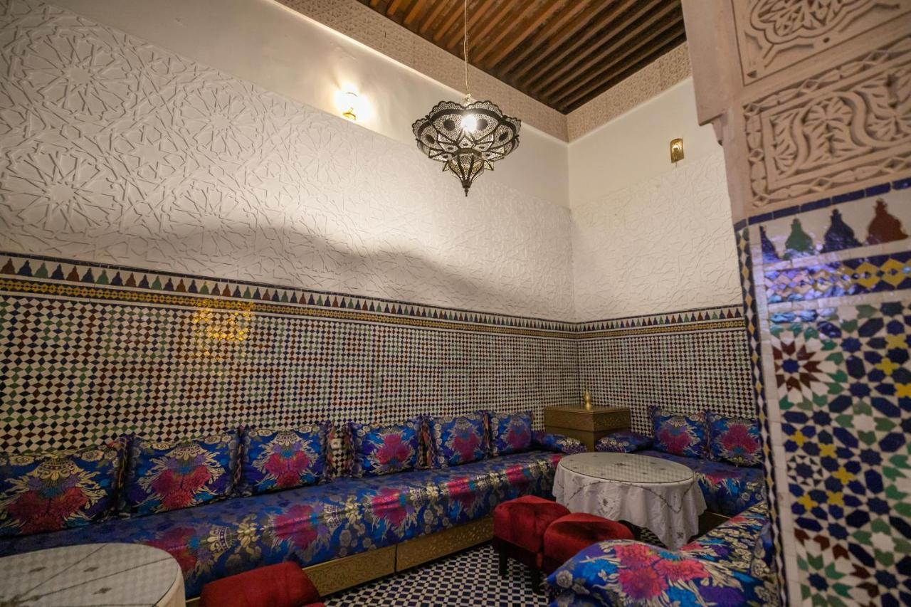 Riad Anis פס מראה חיצוני תמונה