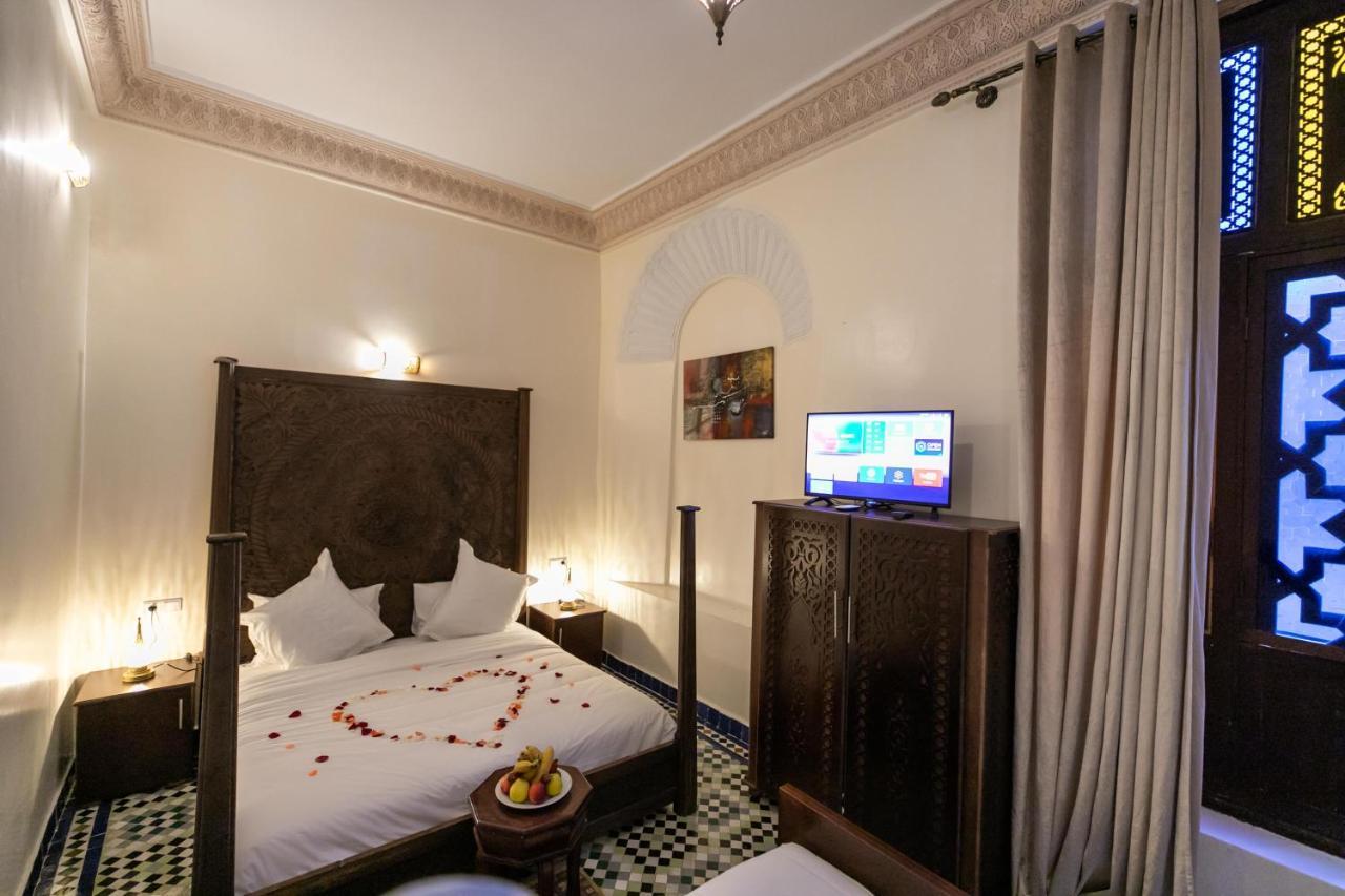 Riad Anis פס מראה חיצוני תמונה